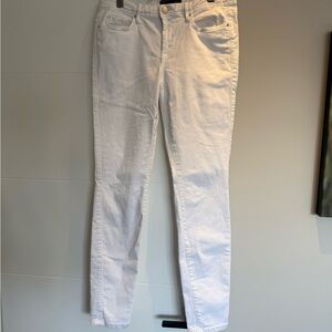 RW&CO. White Natalie Stretch Jeggings